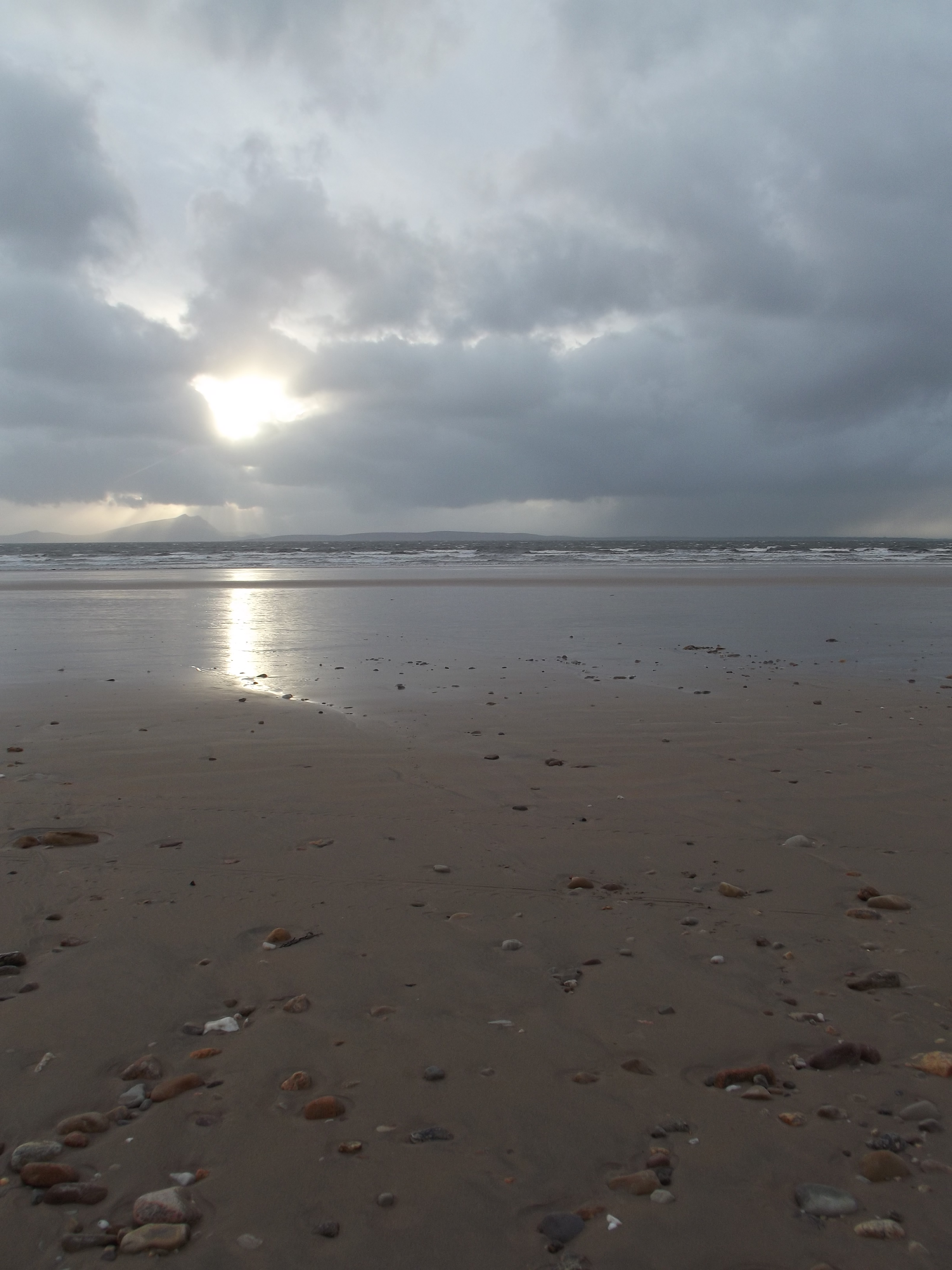 a January walk at Shragh Beach